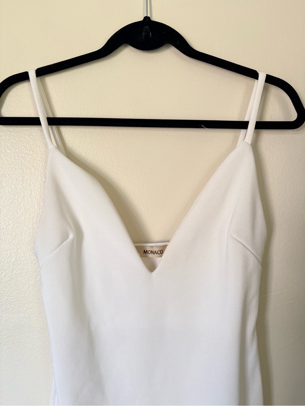 Monaco White V-Neck Sheath Dress Size Large - Picture 3 of 8